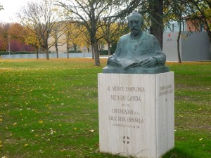 Monumento a Nicasio Landa en Pamplona