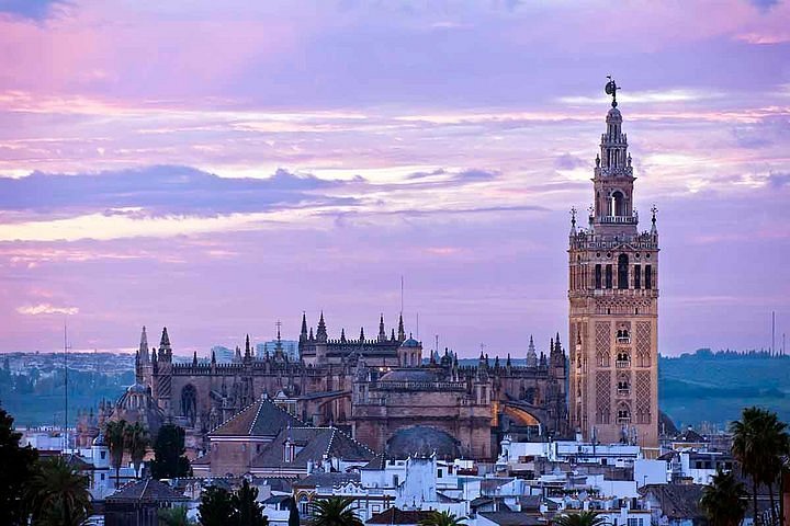 Vista de Sevilla y la Giralda